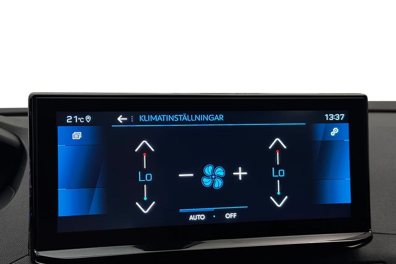 Peugeot 3008 1.2 PureTech GT Navi Kamera Delläder Cockpit MOMS 131hk – bild 25 av 31