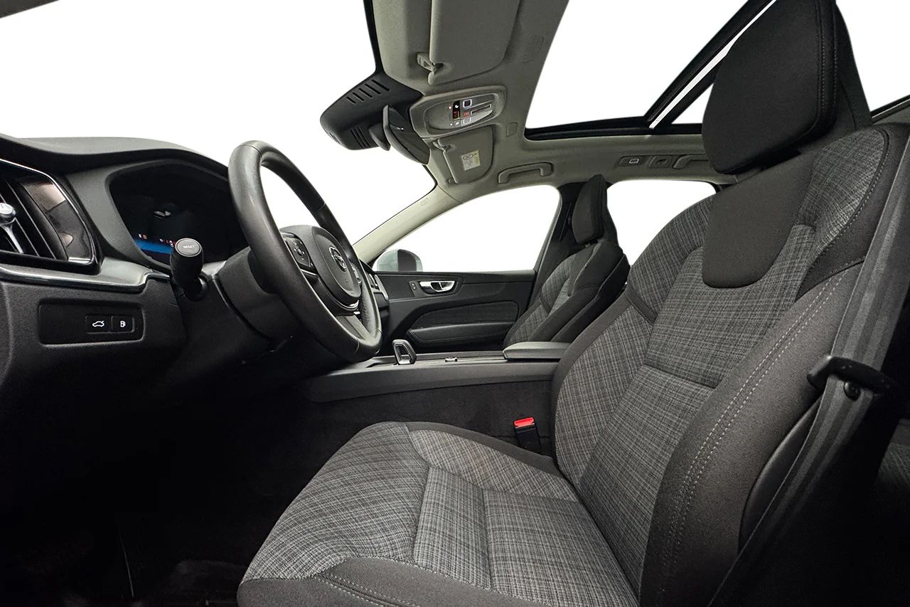 Volvo XC60 T6 Plug-In AWD SE Drag Pano Cockpit Navi Kamera BLIS 350hk – bild 11 av 37