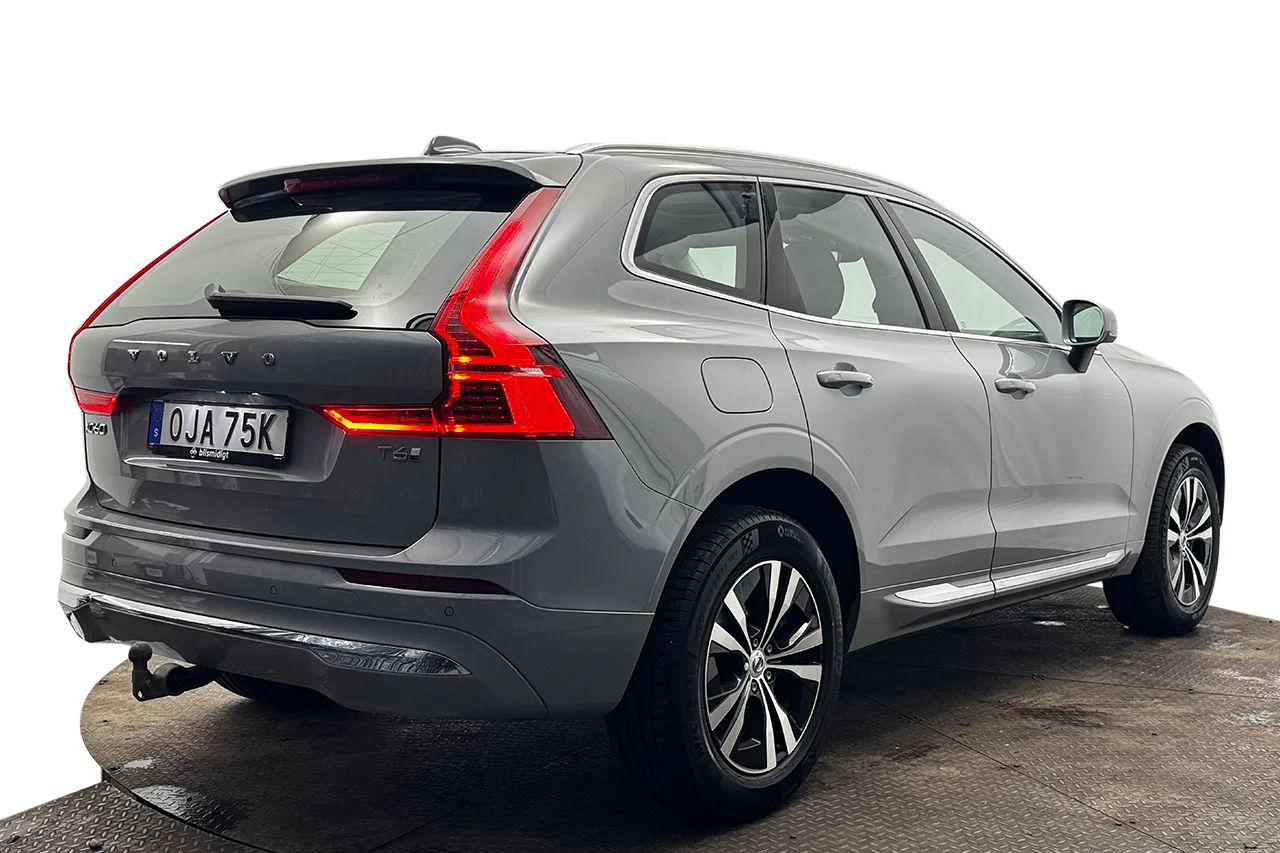 Volvo XC60 T6 Plug-In AWD SE Drag Pano Cockpit Navi Kamera BLIS 350hk – bild 5 av 37