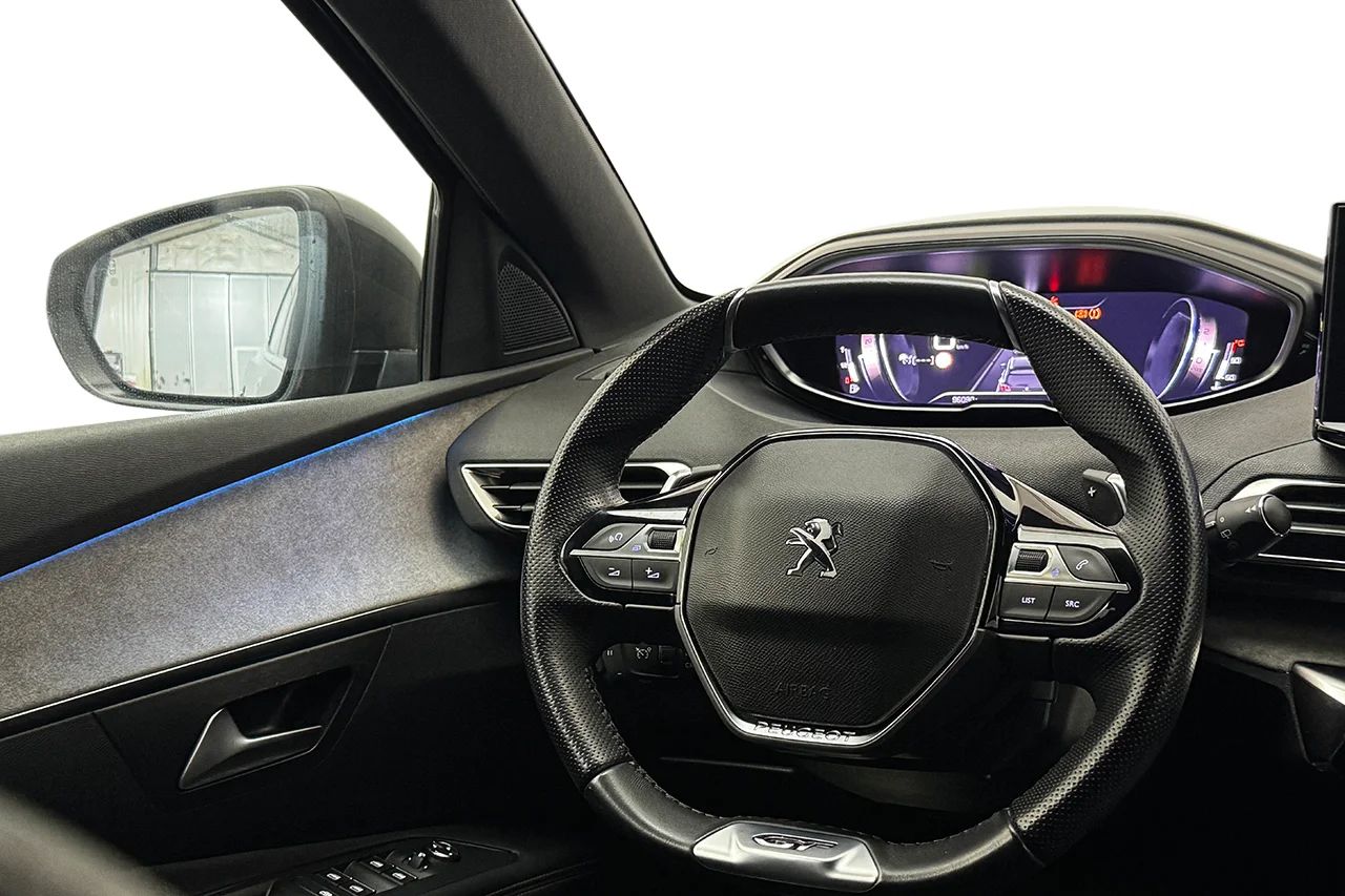 Peugeot 3008 1.2 PureTech GT Navi Kamera Delläder Cockpit MOMS 131hk – bild 14 av 31