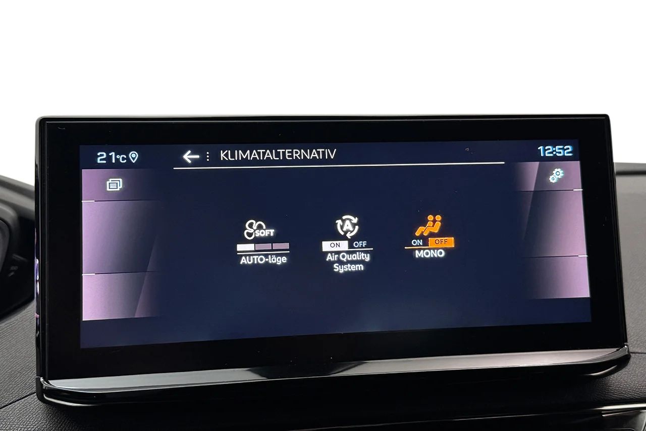 Peugeot 3008 1.2 PureTech GT Navi Kamera Delläder Cockpit MOMS 131hk – bild 26 av 31