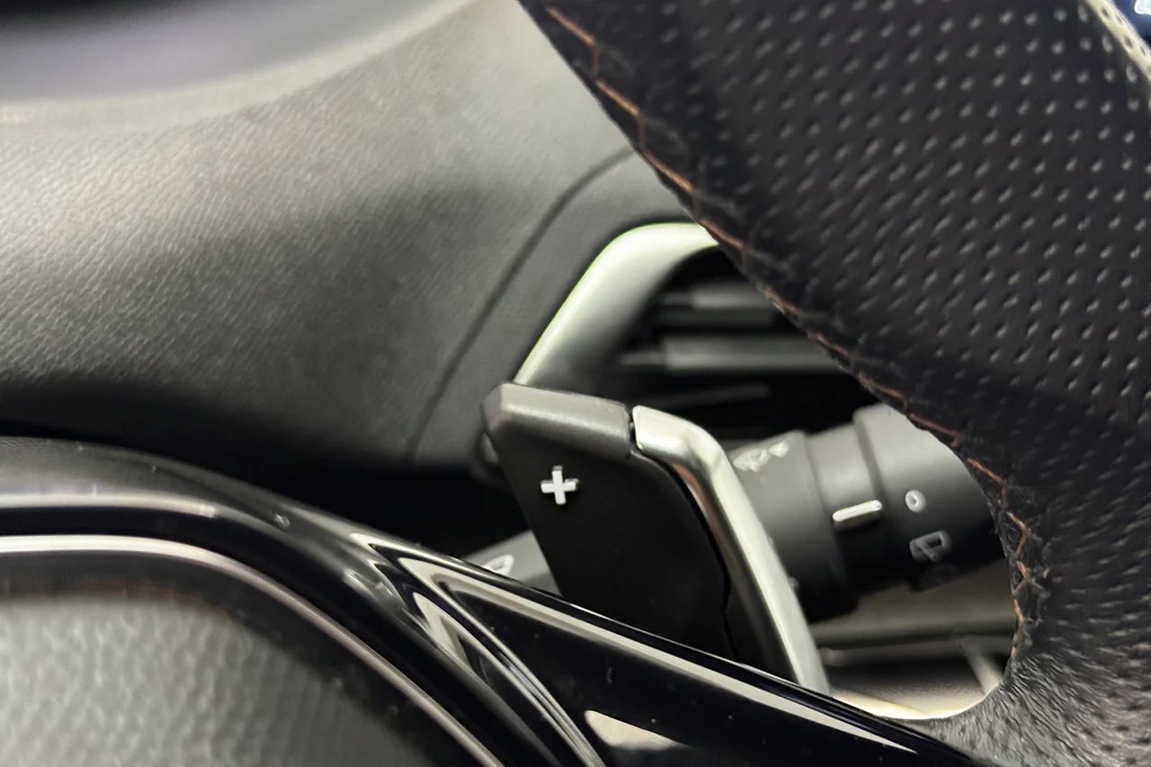 Peugeot 3008 1.2 PureTech GT Navi Kamera Delläder Cockpit MOMS 131hk – bild 20 av 31