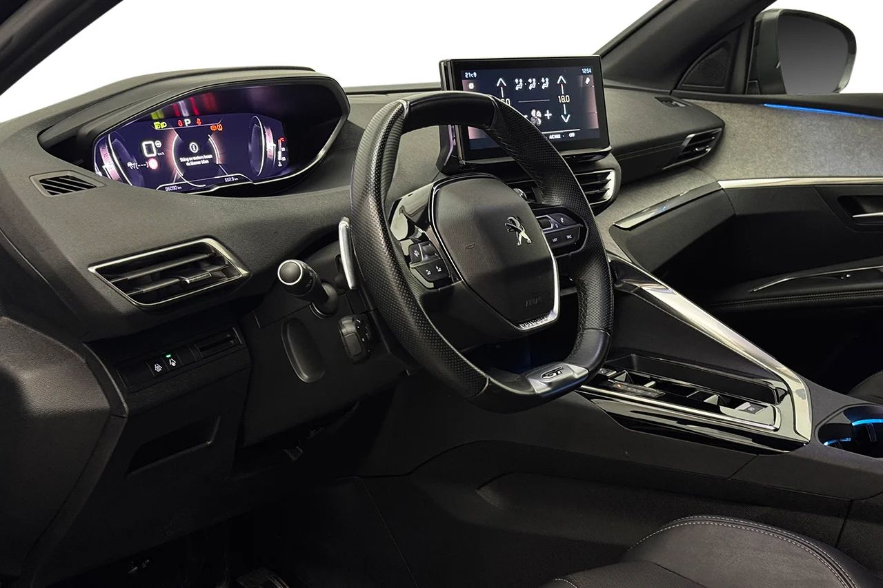 Peugeot 3008 1.2 PureTech GT Navi Kamera Delläder Cockpit MOMS 131hk – bild 11 av 31