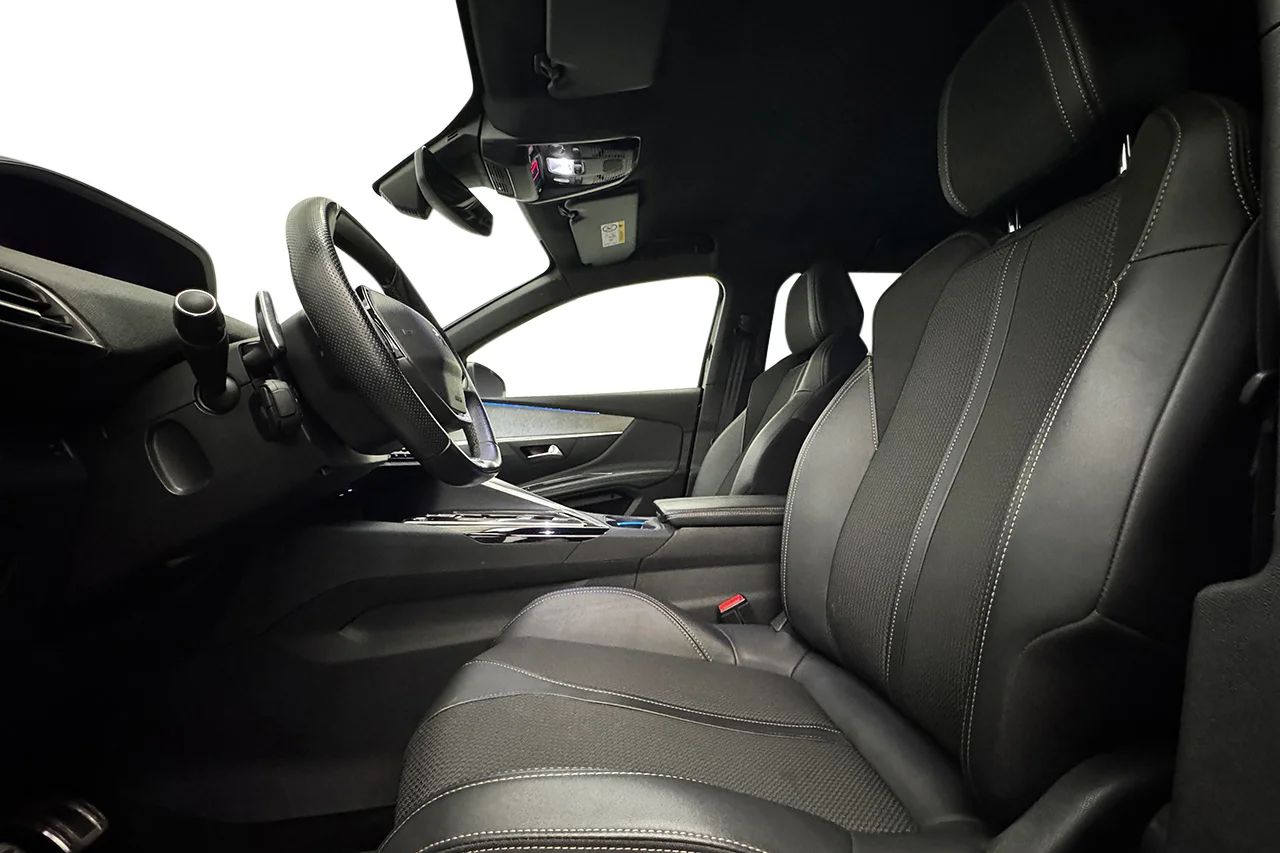 Peugeot 3008 1.2 PureTech GT Navi Kamera Delläder Cockpit MOMS 131hk – bild 10 av 31