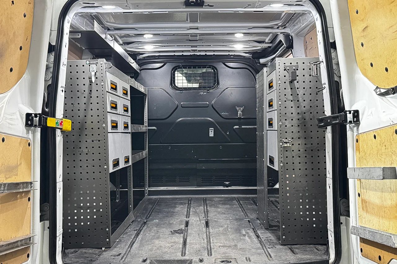 Ford Transit Custom 280 2.0 Automat L1 Drag Inredd Värmare Kamera P-Sensorer MOMS 130hk – bild 12 av 26