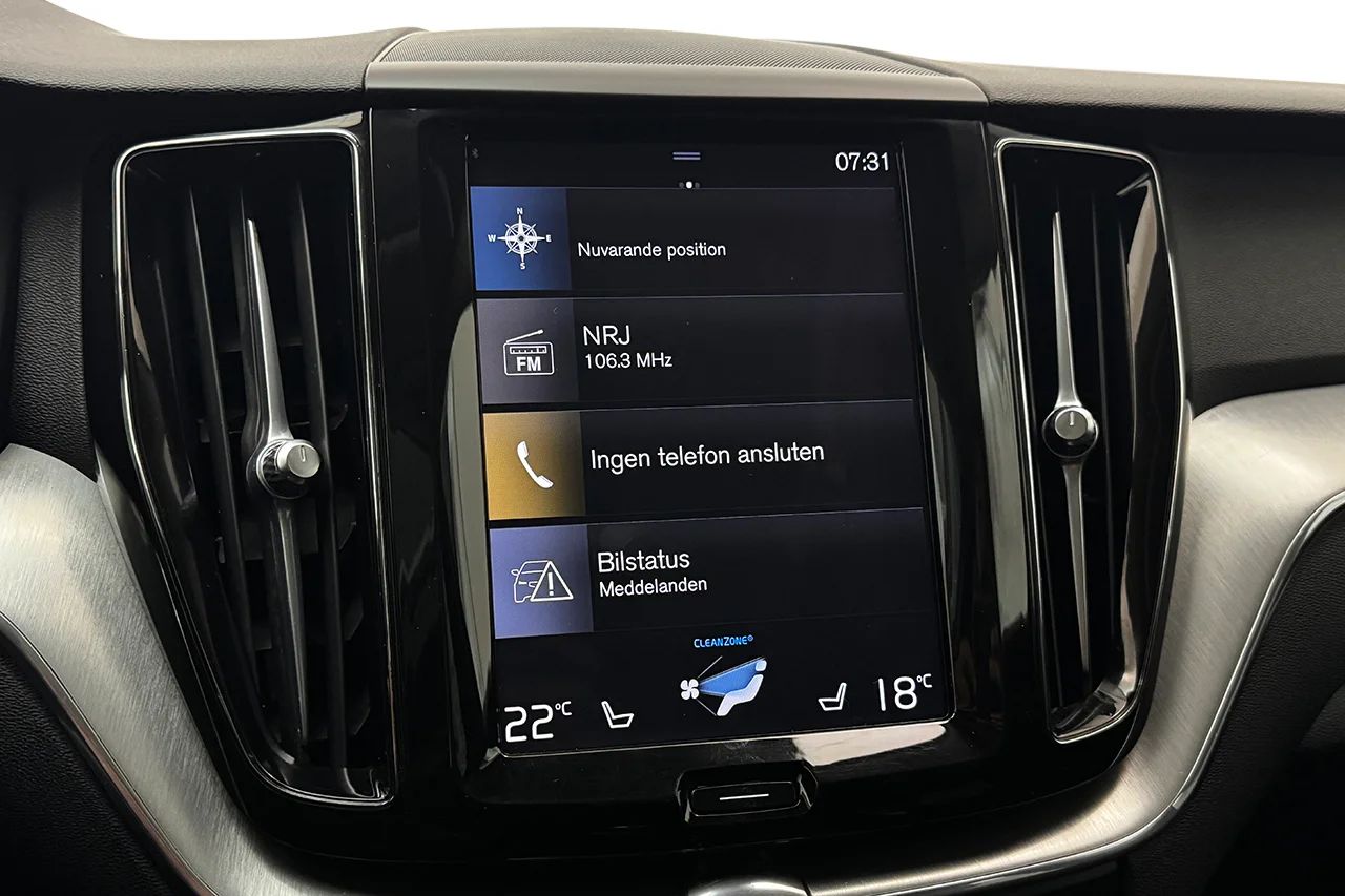 Volvo XC60 T8 Twin Engine AWD Automat Momentum Advanced Drag Pano Navi Kamera Delläder Värmare MOMS 392hk – bild 29 av 38