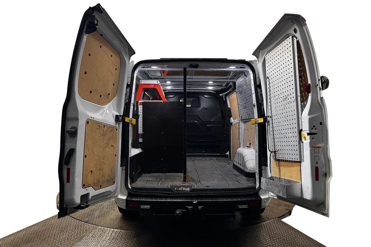 Ford Transit Custom 280 2.0 Automat L1 Drag Inredd Kamera 3-sits MOMS 130hk – bild 7 av 21