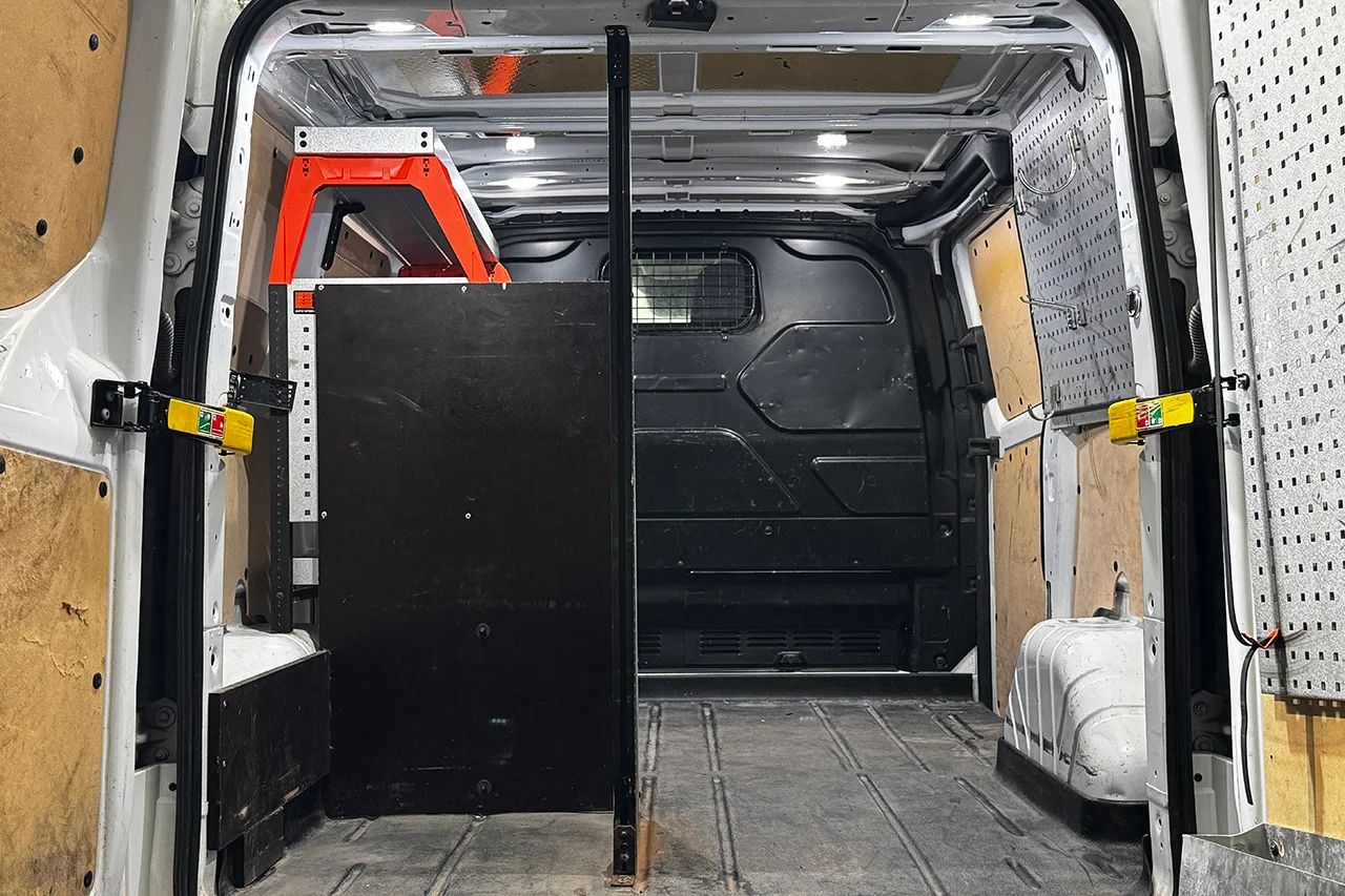 Ford Transit Custom 280 2.0 Automat L1 Drag Inredd Kamera 3-sits MOMS 130hk – bild 12 av 21