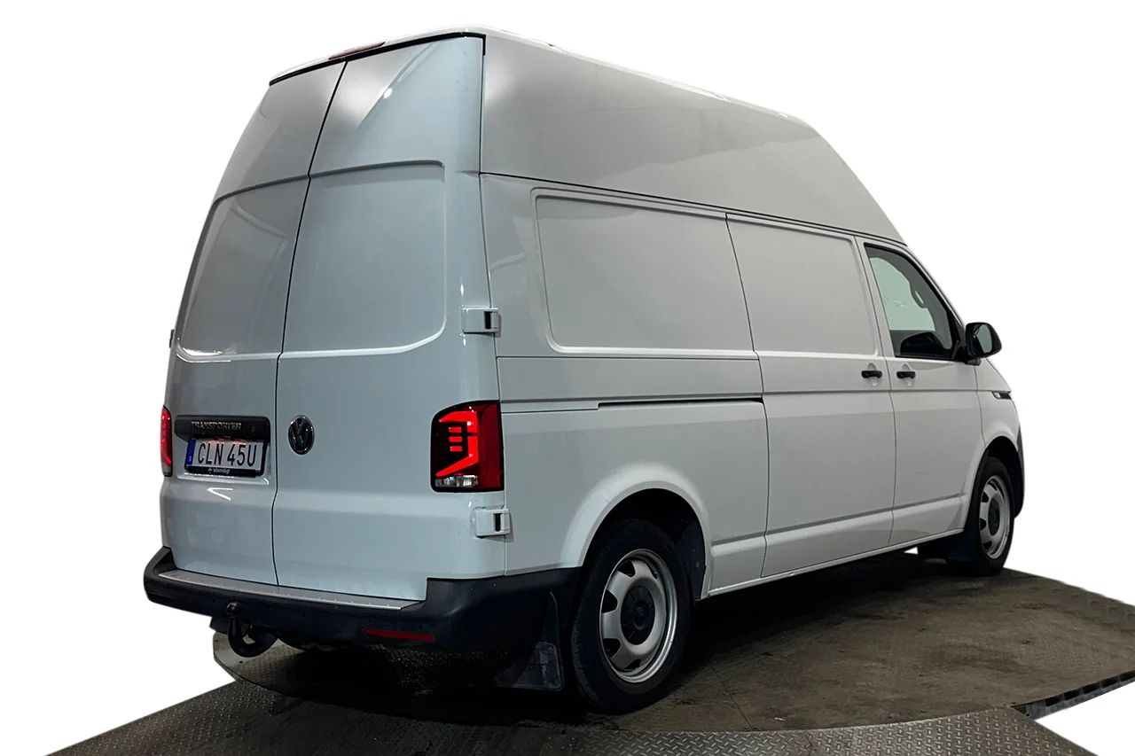 Volkswagen Transporter T32 2.0 TDI Automat 4Motion Extra Hög Värmare Navi P-Sens CarPlay MOMS 150hk – bild 5 av 27