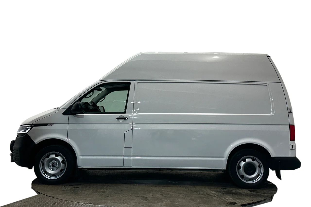 Volkswagen Transporter T32 2.0 TDI Automat 4Motion Extra Hög Värmare Navi P-Sens CarPlay MOMS 150hk – bild 9 av 27
