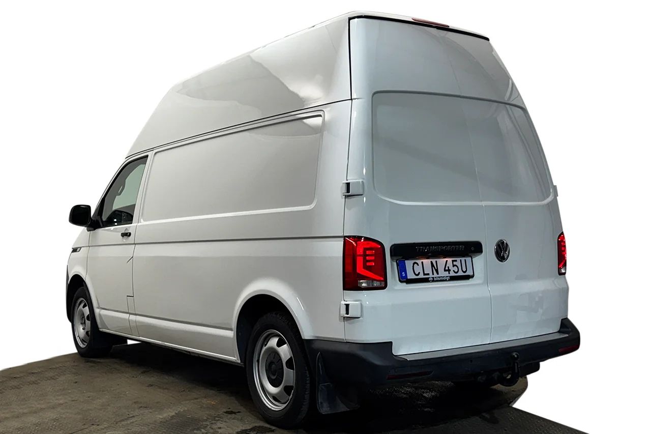 Volkswagen Transporter T32 2.0 TDI Automat 4Motion Extra Hög Värmare Navi P-Sens CarPlay MOMS 150hk – bild 8 av 27
