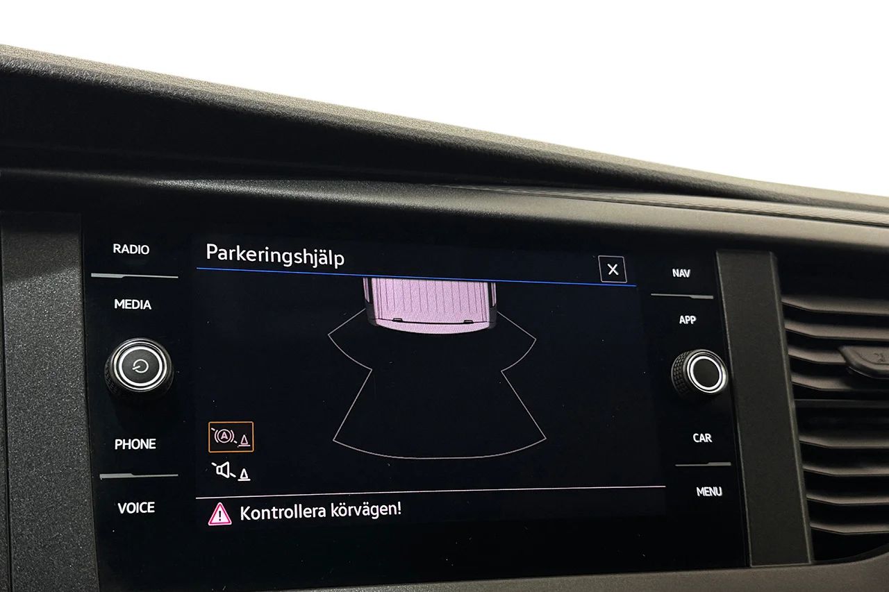 Volkswagen Transporter T32 2.0 TDI Automat 4Motion Extra Hög Värmare Navi P-Sens CarPlay MOMS 150hk – bild 18 av 27