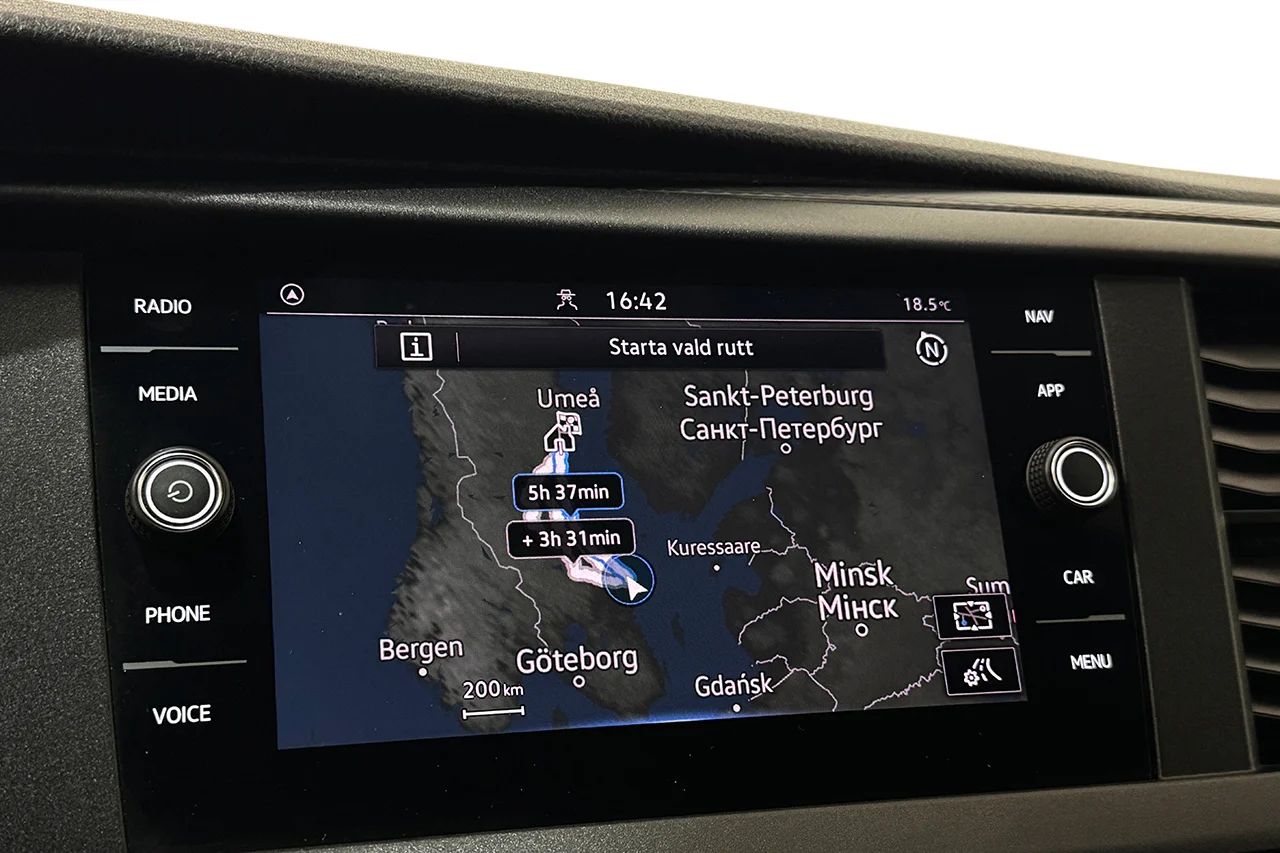 Volkswagen Transporter T32 2.0 TDI Automat 4Motion Extra Hög Värmare Navi P-Sens CarPlay MOMS 150hk – bild 17 av 27