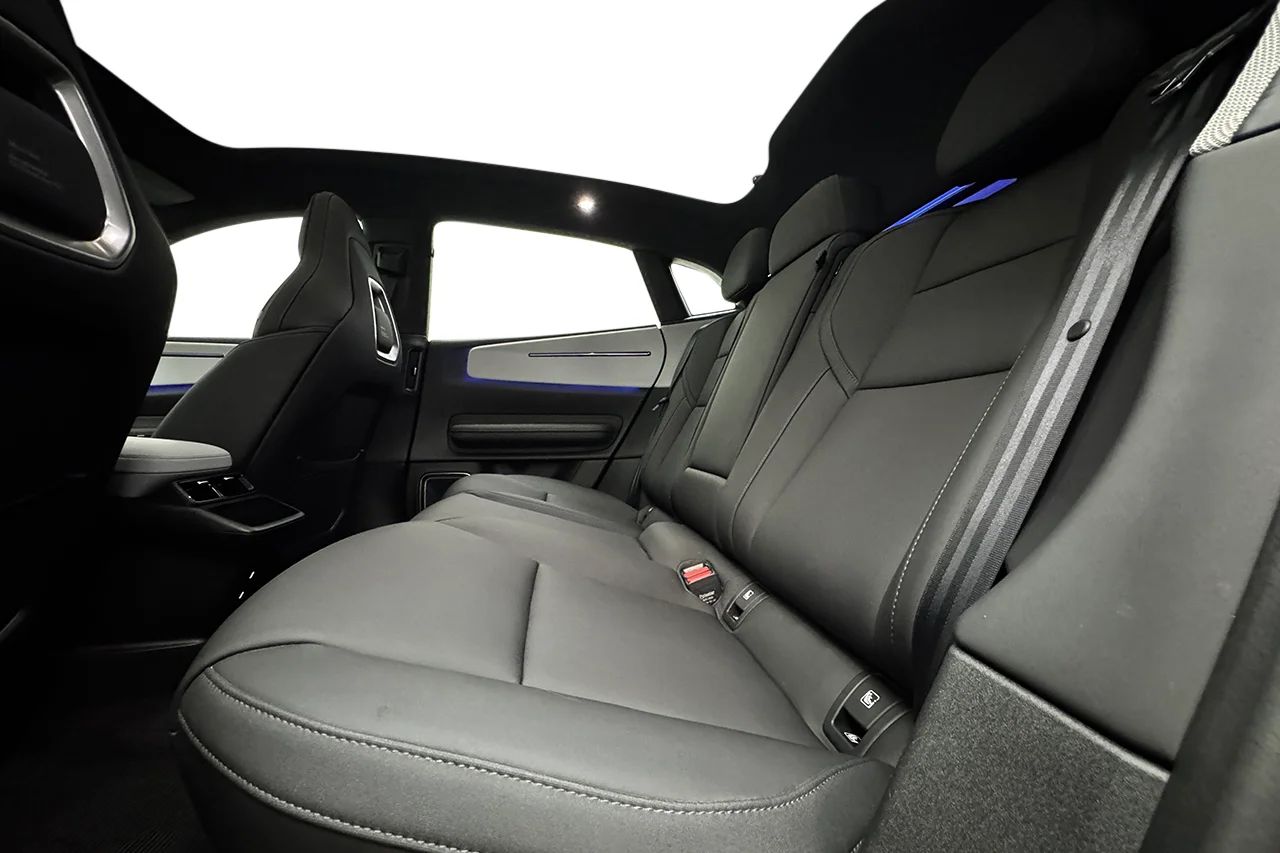 Polestar 4 Coupé Long R Dual Plus Pilot Pano H/K P-Klimat 544hk – bild 15 av 37