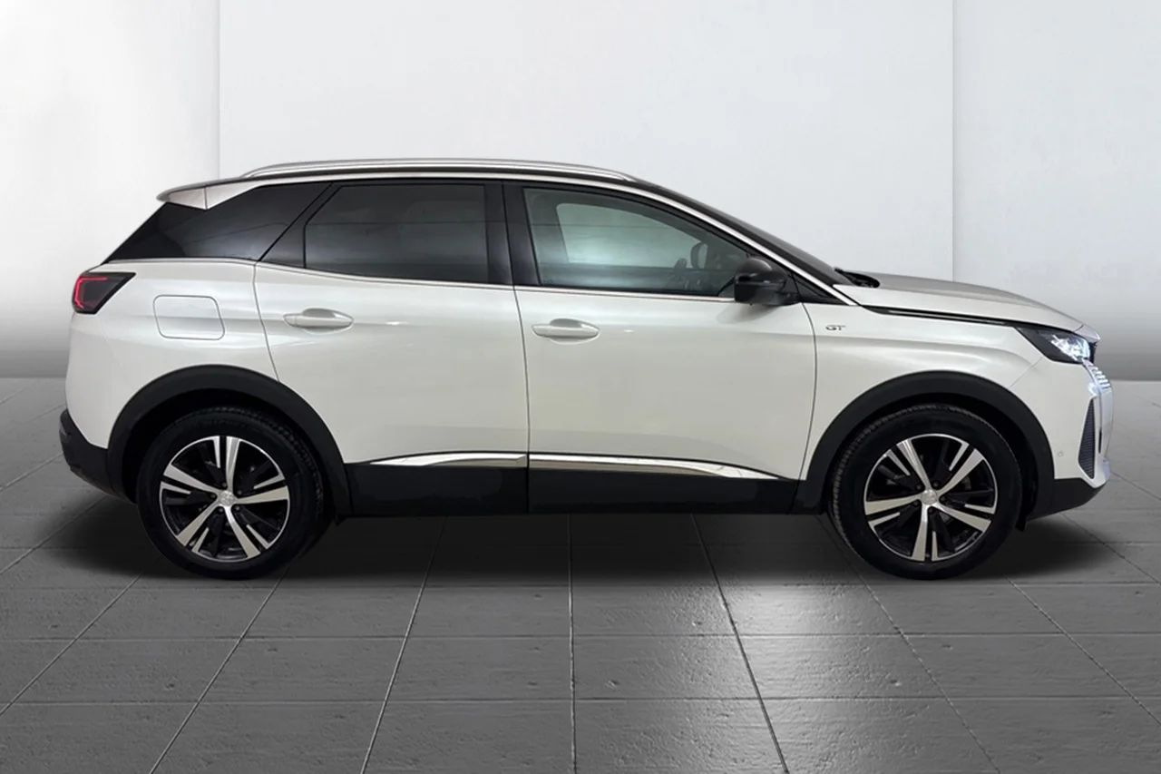 Peugeot 3008 1.2 PureTech GT Navi Kamera Delläder Cockpit MOMS – bild 4 av 10