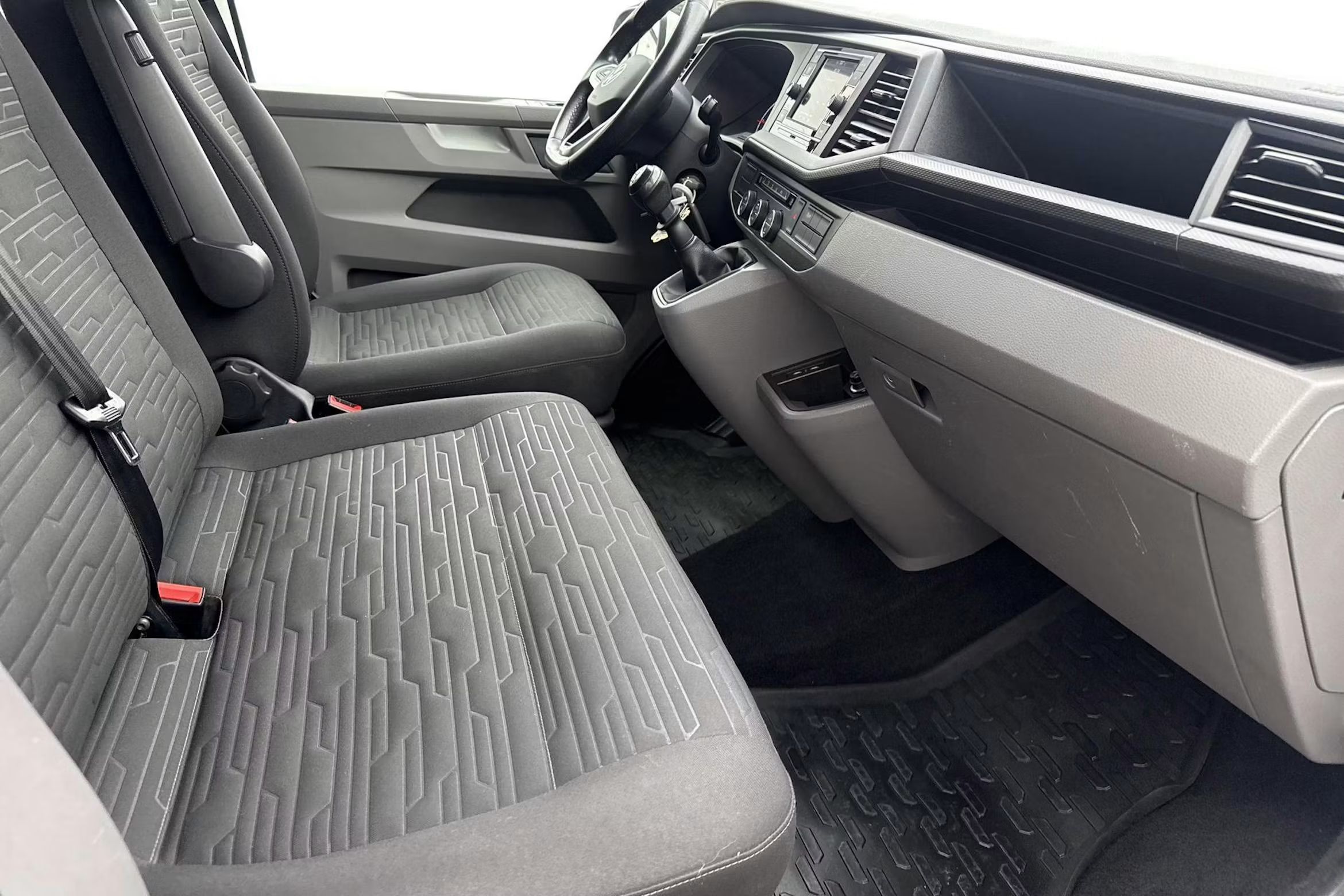 Volkswagen Caravelle 2.0 TDI Comfortline 9sits Drag Värmare MOMS 150hk – bild 6 av 8