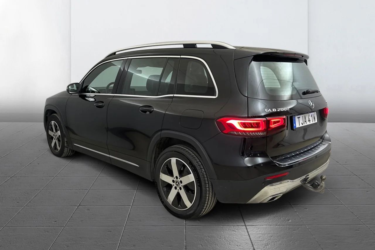 Mercedes-Benz GLB 200 d 4M SE Progressive 7sits Drag Kamera Delläder MOMS 150hk – bild 6 av 13