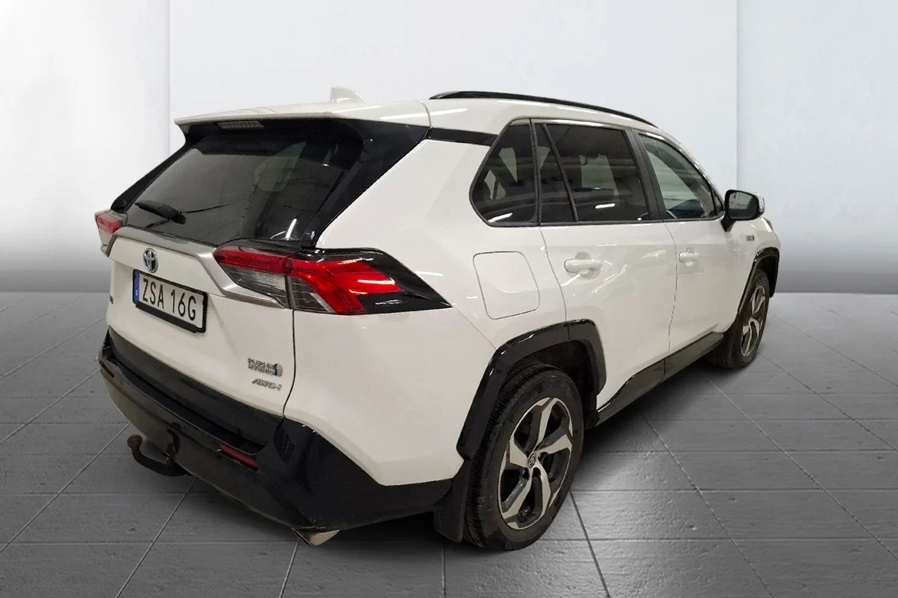 Toyota RAV 4 Plug-In AWD-i X-Edition Drag Kamera Delläder 306hk – bild 5 av 11