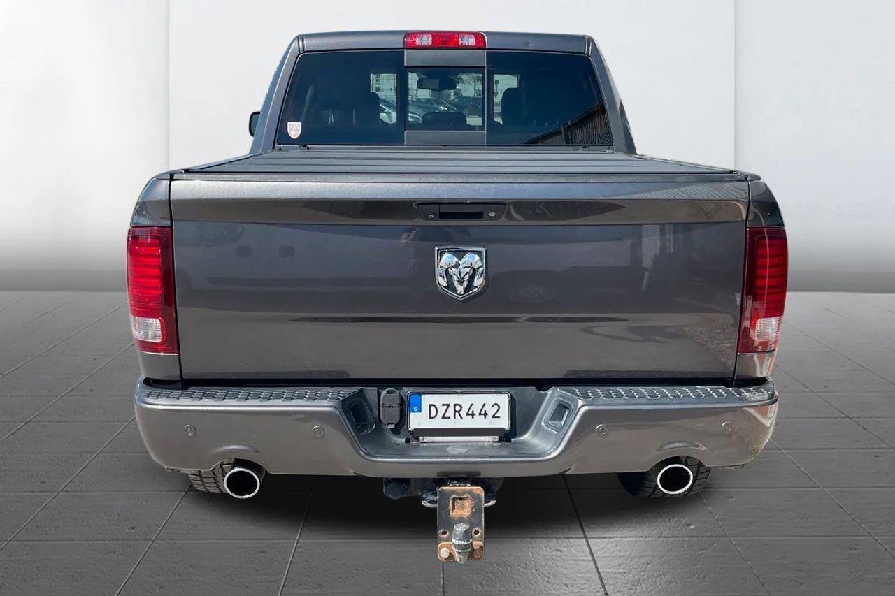 Dodge RAM 1500 Sport 5.7 V8 HEMI 4x4 Luft Drag 395hk – bild 4 av 13