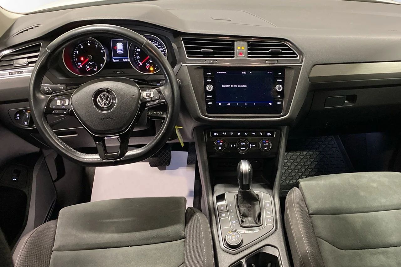 Volkswagen Tiguan Allspace 2.0 TSI 4M 5sits Premium Drag Kamera Värmare MOMS 190hk – bild 8 av 13
