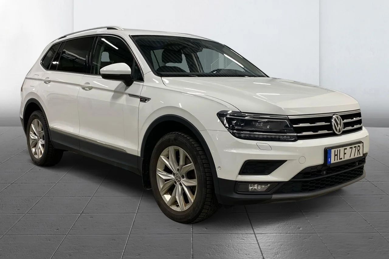 Volkswagen Tiguan Allspace 2.0 TSI 4M 5sits Premium Drag Kamera Värmare MOMS 190hk – bild 3 av 13
