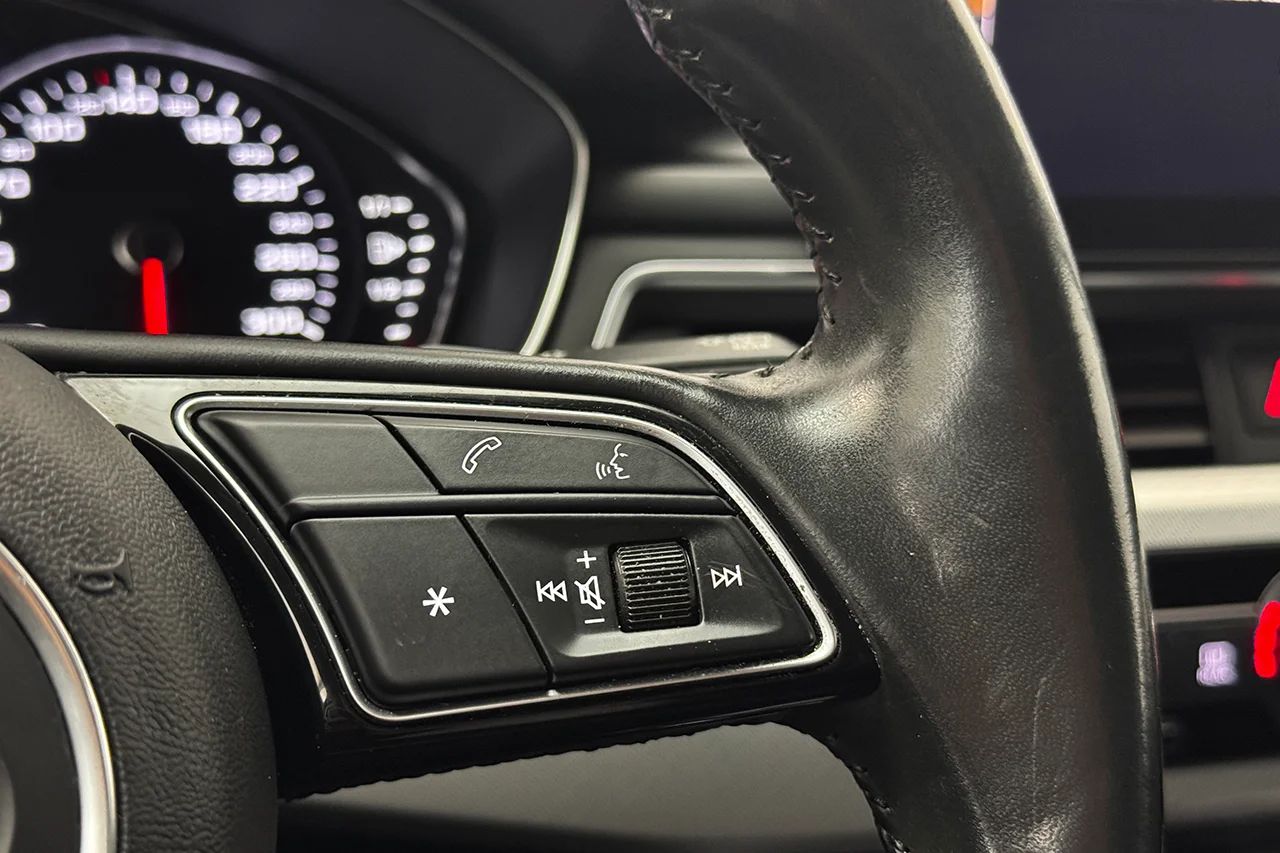 Audi A4 Allroad 40 2.0 TDI Quattro Proline Drag Navi Värmare MOMS 190hk – bild 18 av 32