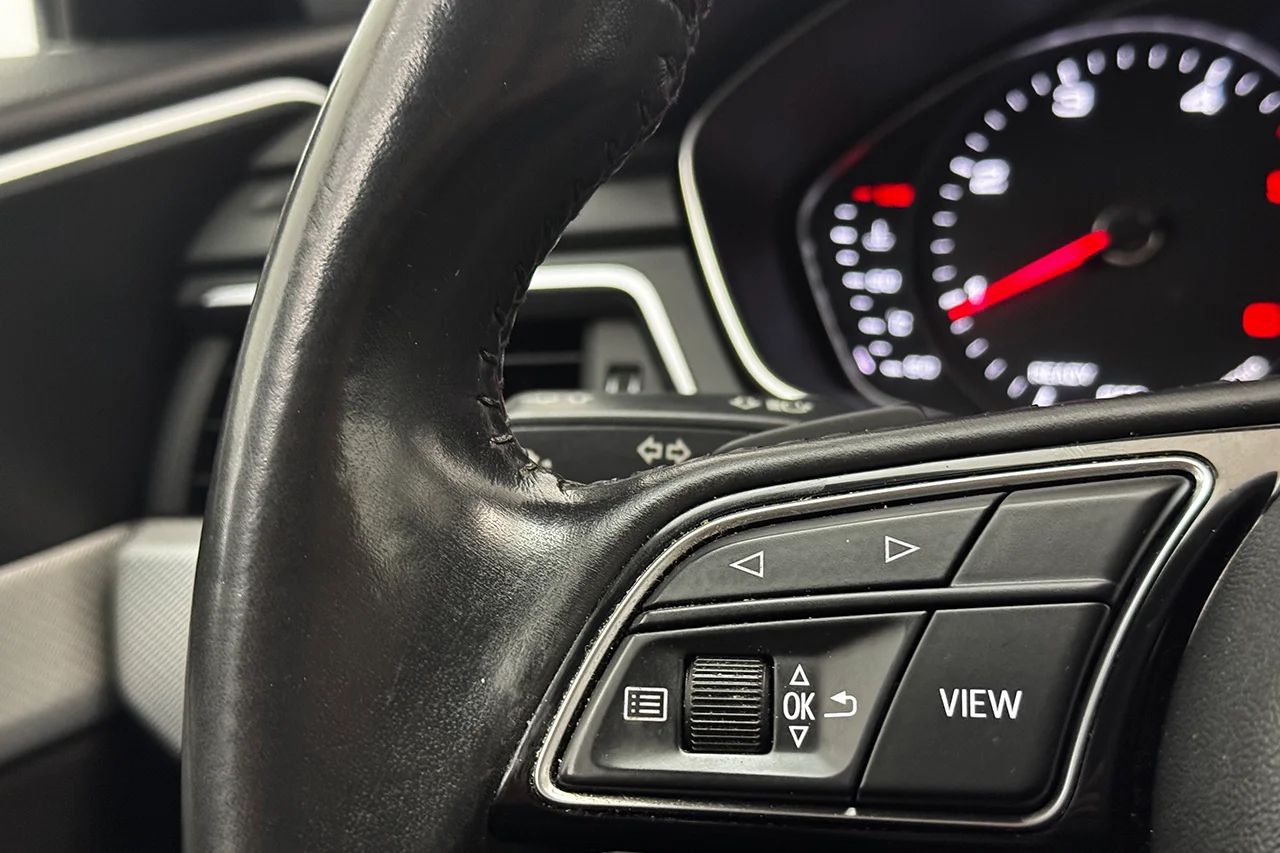 Audi A4 Allroad 40 2.0 TDI Quattro Proline Drag Navi Värmare MOMS 190hk – bild 17 av 32