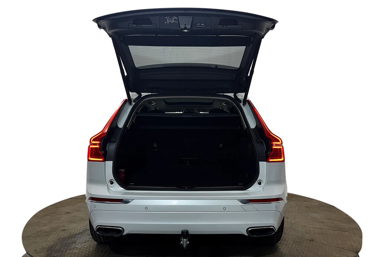 Volvo XC60 T5 AWD Inscription Drag Pano Navi HUD Läder H/K 250hk – bild 7 av 37