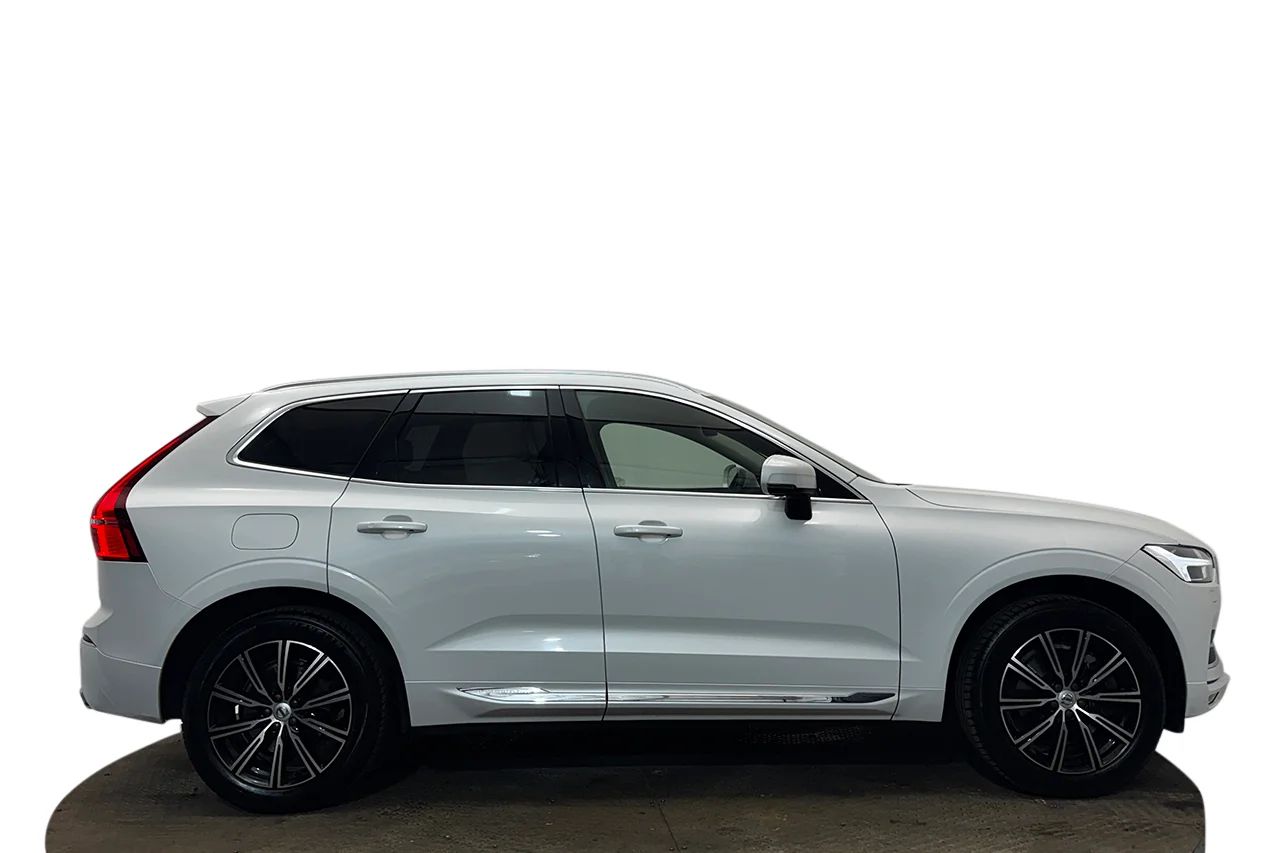 Volvo XC60 T5 AWD Inscription Drag Pano Navi HUD Läder H/K 250hk – bild 4 av 37