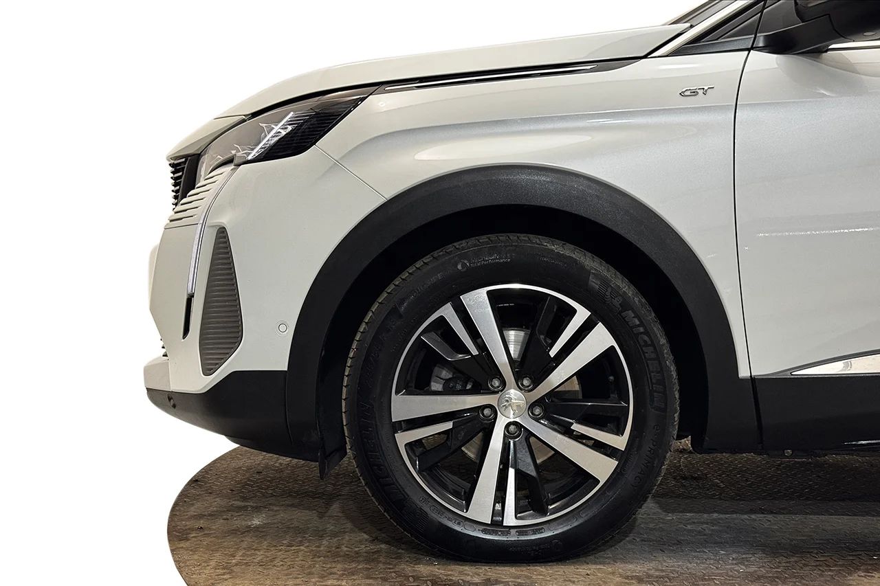Peugeot 3008 1.2 PureTech GT Navi Kamera Delläder Cockpit MOMS – bild 9 av 32