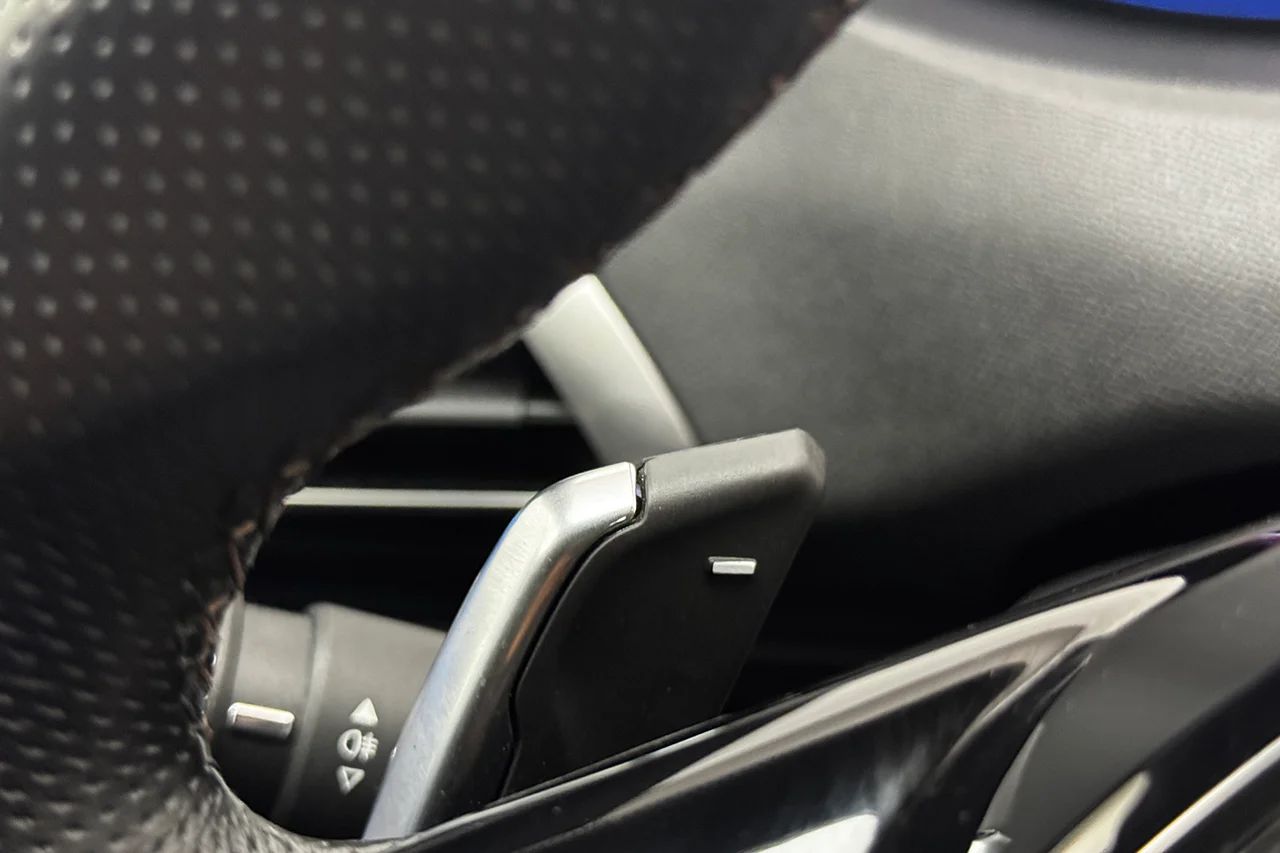 Peugeot 3008 1.2 PureTech GT Navi Kamera Delläder Cockpit MOMS – bild 19 av 32