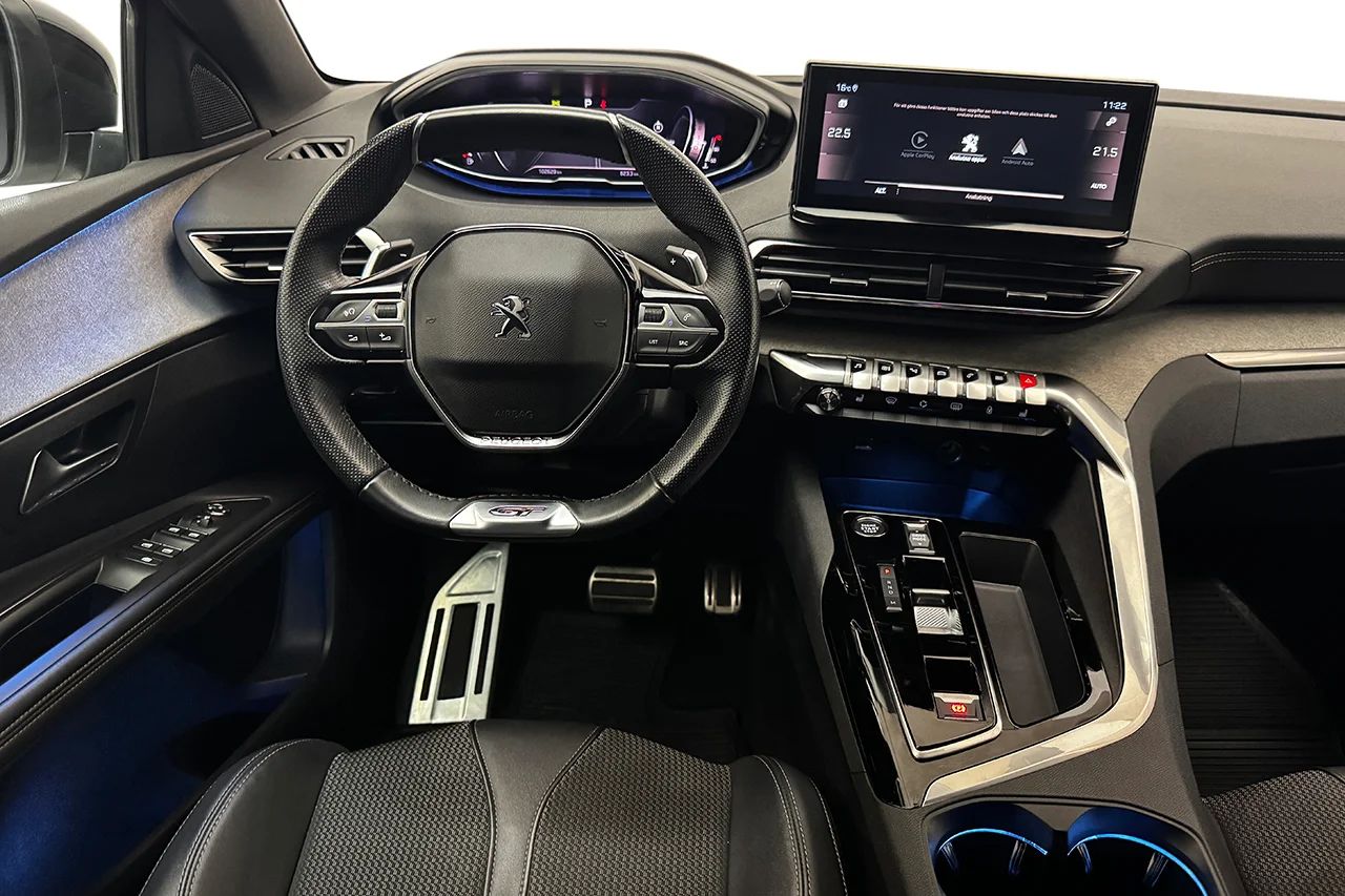 Peugeot 3008 1.2 PureTech GT Navi Kamera Delläder Cockpit MOMS – bild 16 av 32