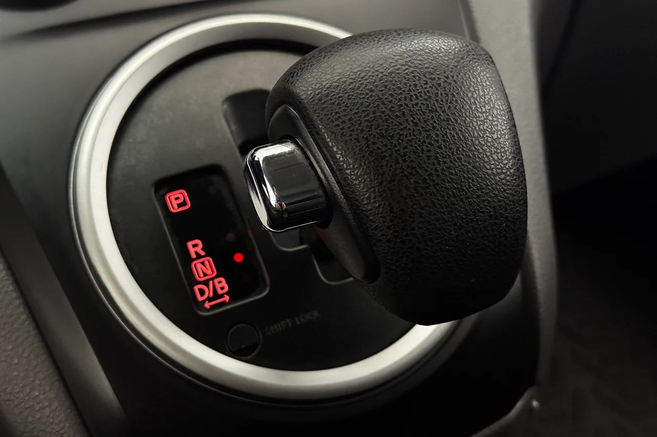 Nissan e-NV200 Skåp 24 kWh Inredd 2xSidodörr Navi Kamera Rattvärme 109hk – bild 25 av 29