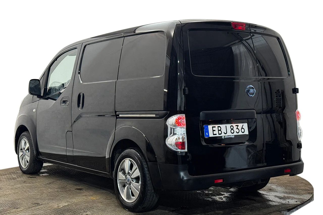 Nissan e-NV200 Skåp 24 kWh Inredd 2xSidodörr Navi Kamera Rattvärme 109hk – bild 9 av 29