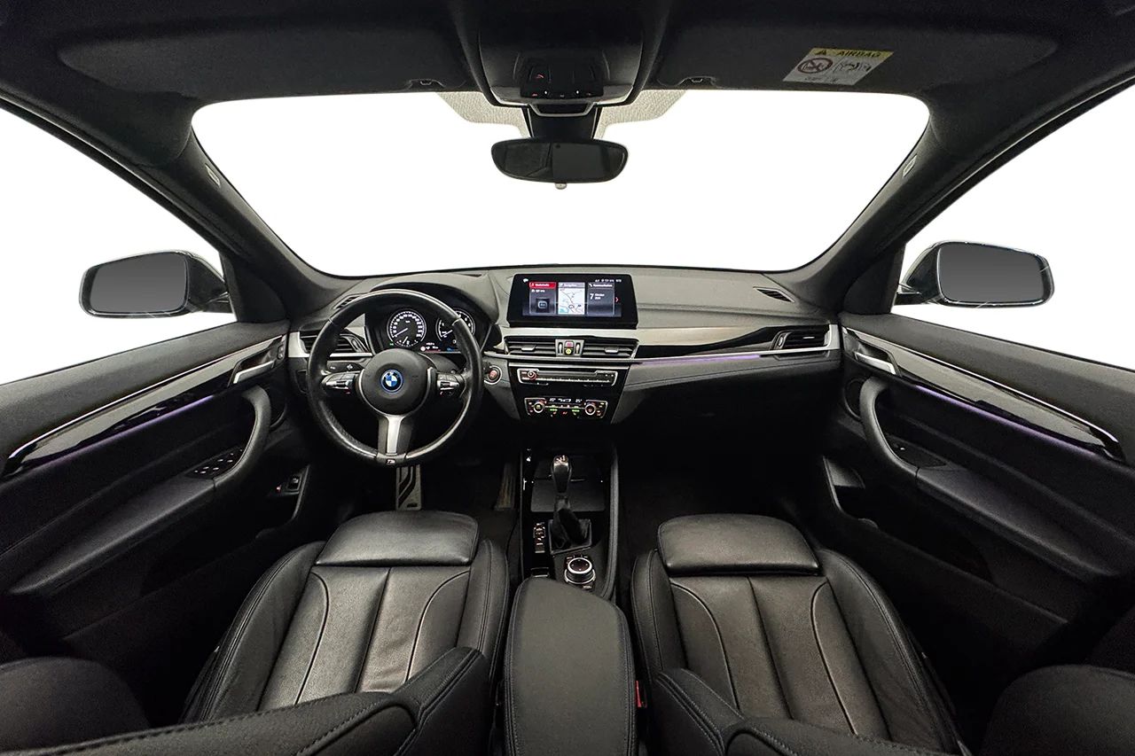 BMW X1 xDrive25e M Sport Drag HUD Navi Kamera Läder 220hk – bild 16 av 34