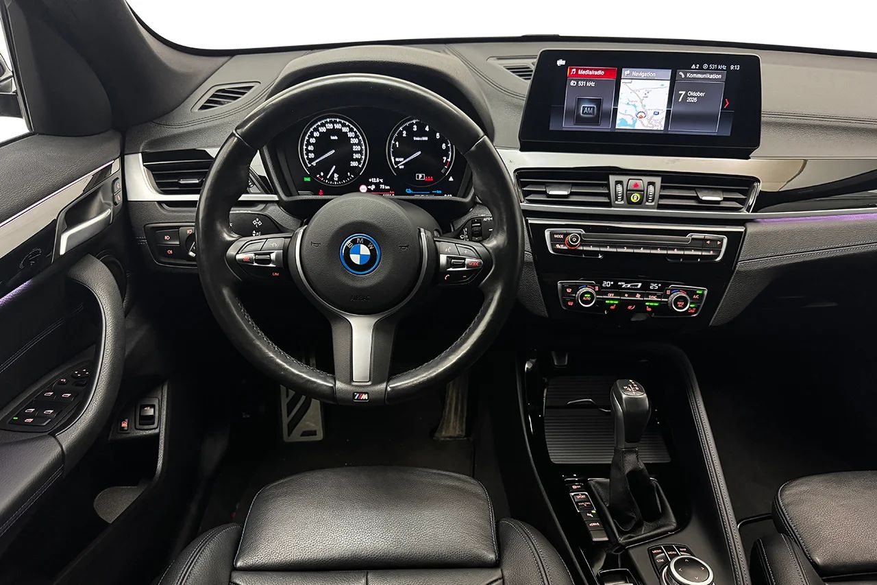 BMW X1 xDrive25e M Sport Drag HUD Navi Kamera Läder 220hk – bild 18 av 34