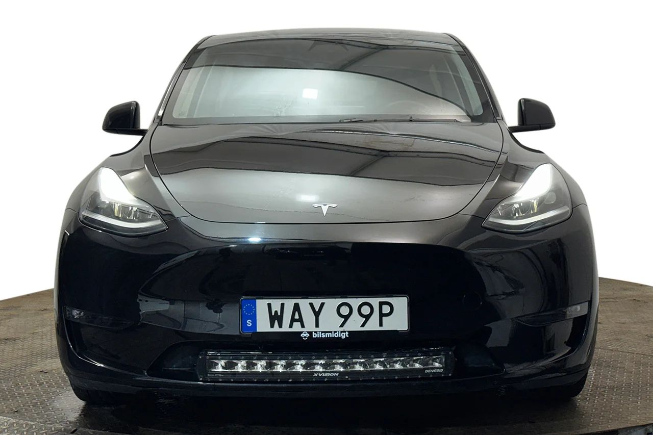 Tesla Model Y Performance Drag AI-Dator V-Pump Premiumljud 534hk – bild 2 av 36