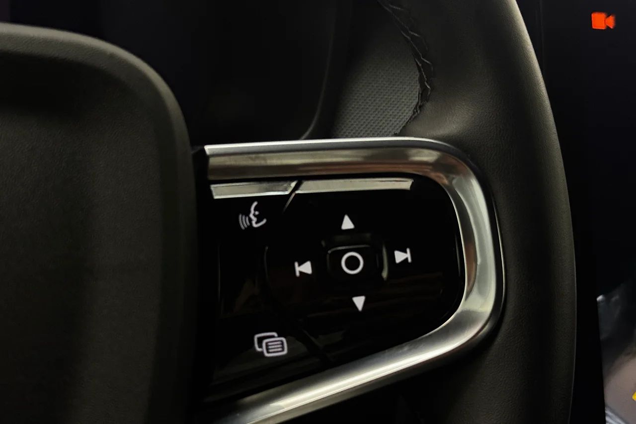 Polestar 2 Standard Range Drag Elstolar Cockpit Keyless P-Klimat MOMS 231hk – bild 18 av 29