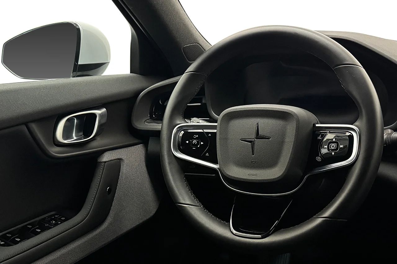 Polestar 2 Standard Range Drag Elstolar Cockpit Keyless P-Klimat MOMS 231hk – bild 16 av 29