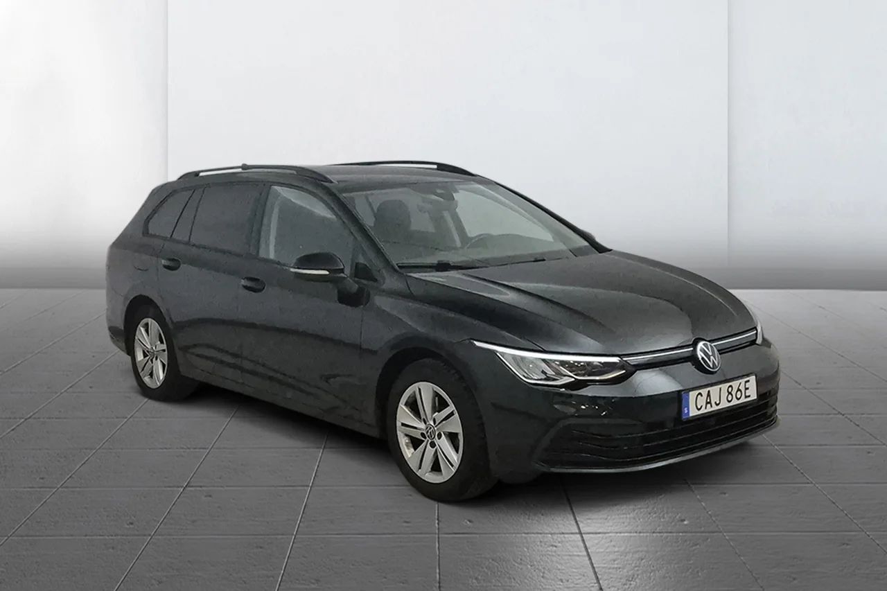 Volkswagen Golf SC 1.5 eTSI Drag Kamera Cockpit Värmare 150hk – bild 3 av 10