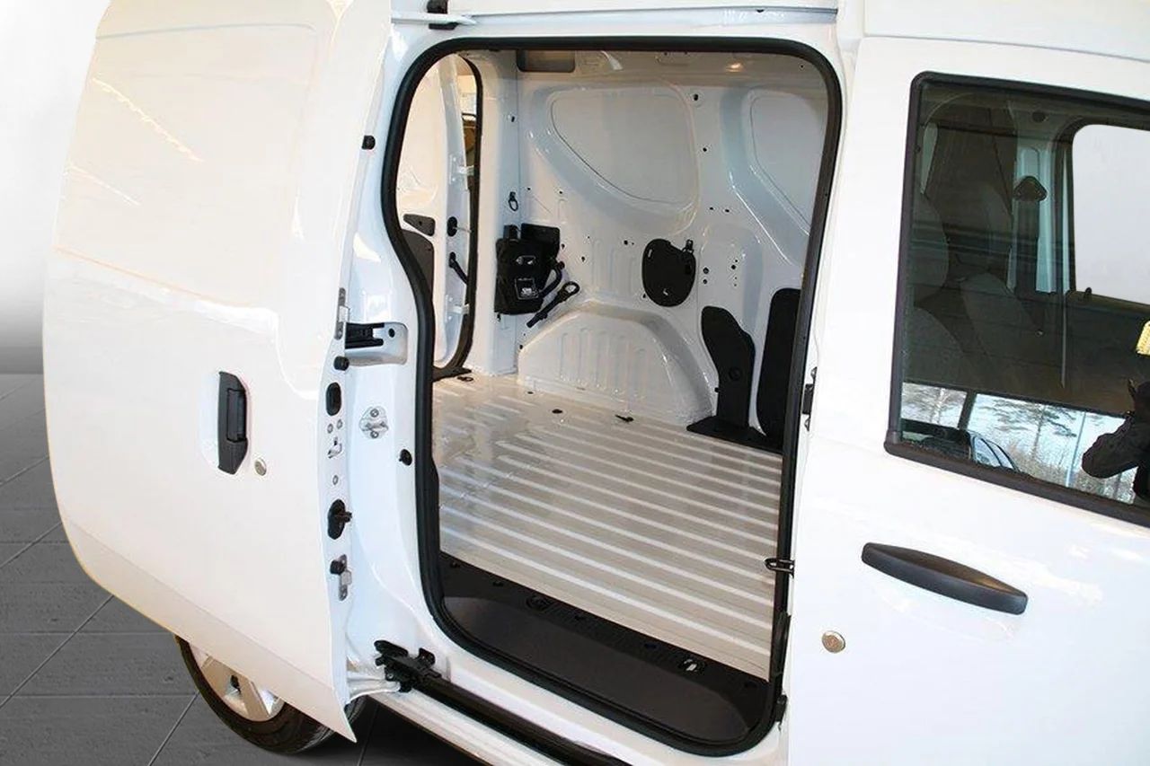 Dacia Dokker Express 1.6 SCe Drag Kamkedja Farth 102hk – bild 8 av 10
