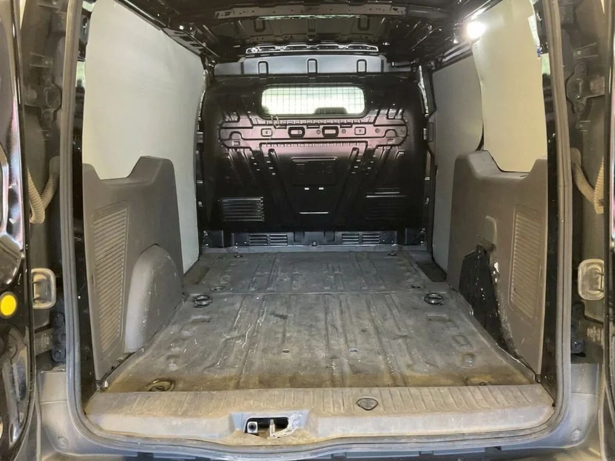 Ford Transit Connect 210 LWB 1.5 Aut 3-sits Drag P-Sens MOMS 100hk – bild 10 av 10