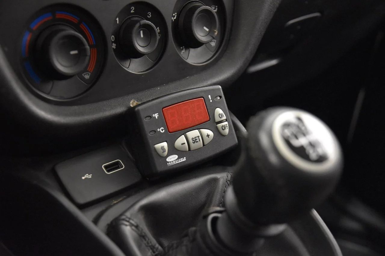 Fiat Doblo WORK UP 1.6 Kylbil 3sits Kamera MOMS 105hk – bild 12 av 13