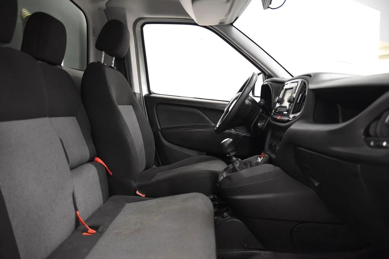 Fiat Doblo WORK UP 1.6 Kylbil 3sits Kamera MOMS 105hk – bild 8 av 13