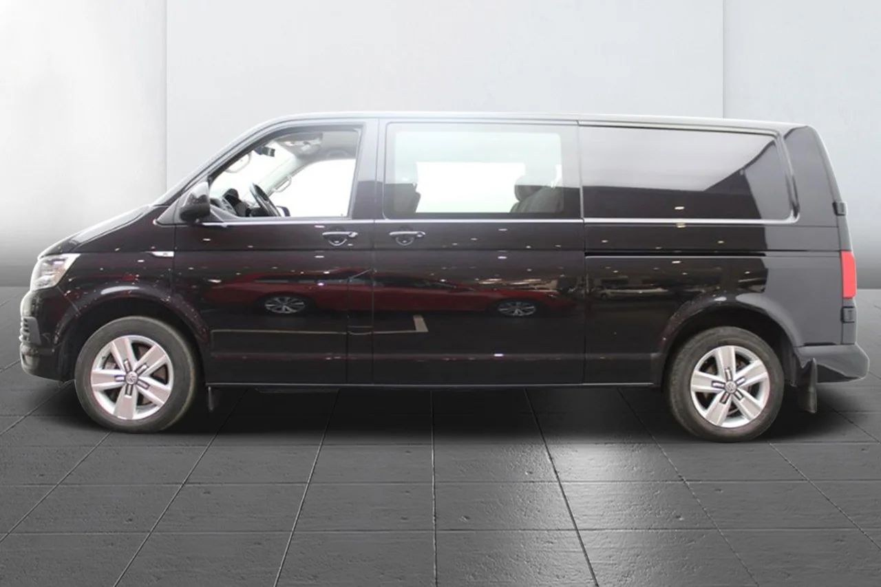 Volkswagen transporter TwinCab T32 2.0 TDI 4M Komfort Drag Värmare 5sits 204hk – bild 6 av 11