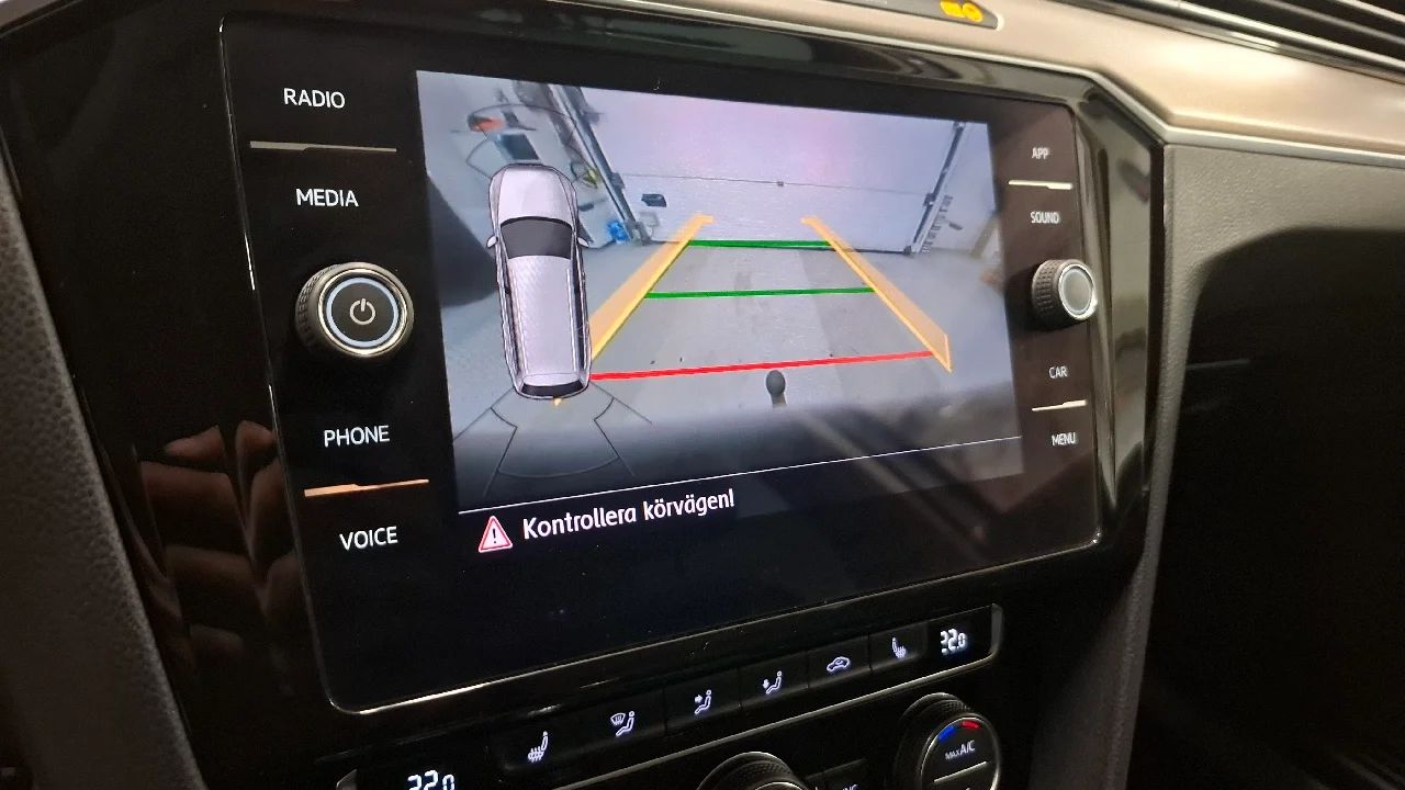 Volkswagen Passat Alltrack 2.0 TDI 4M Executive Drag Läder Cockpit Kamera Värmare – bild 10 av 11