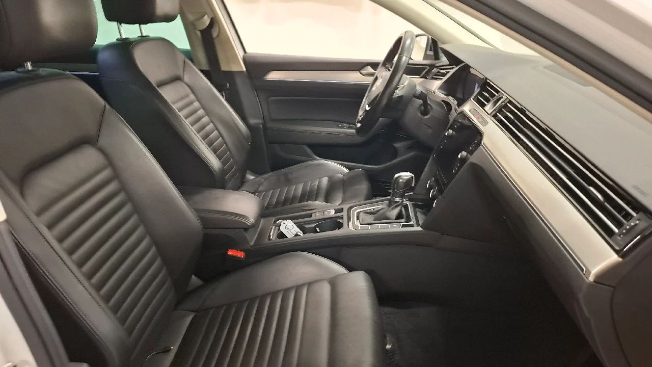 Volkswagen Passat Alltrack 2.0 TDI 4M Executive Drag Läder Cockpit Kamera Värmare – bild 7 av 11