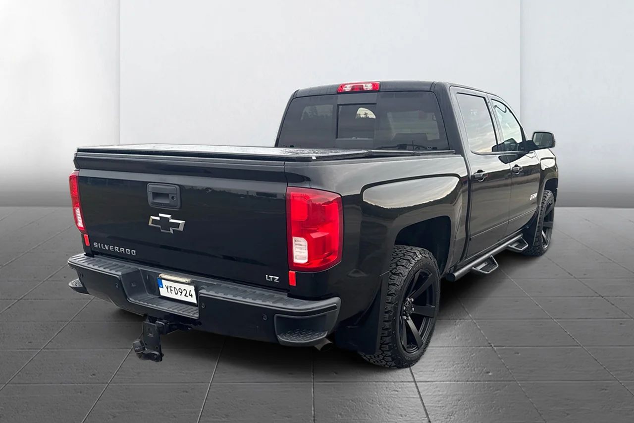 Chevrolet Silverado 1500 Crew Cab 5.3 V8 4WD Drag Flakkåpa MOMS 360hk – bild 4 av 5