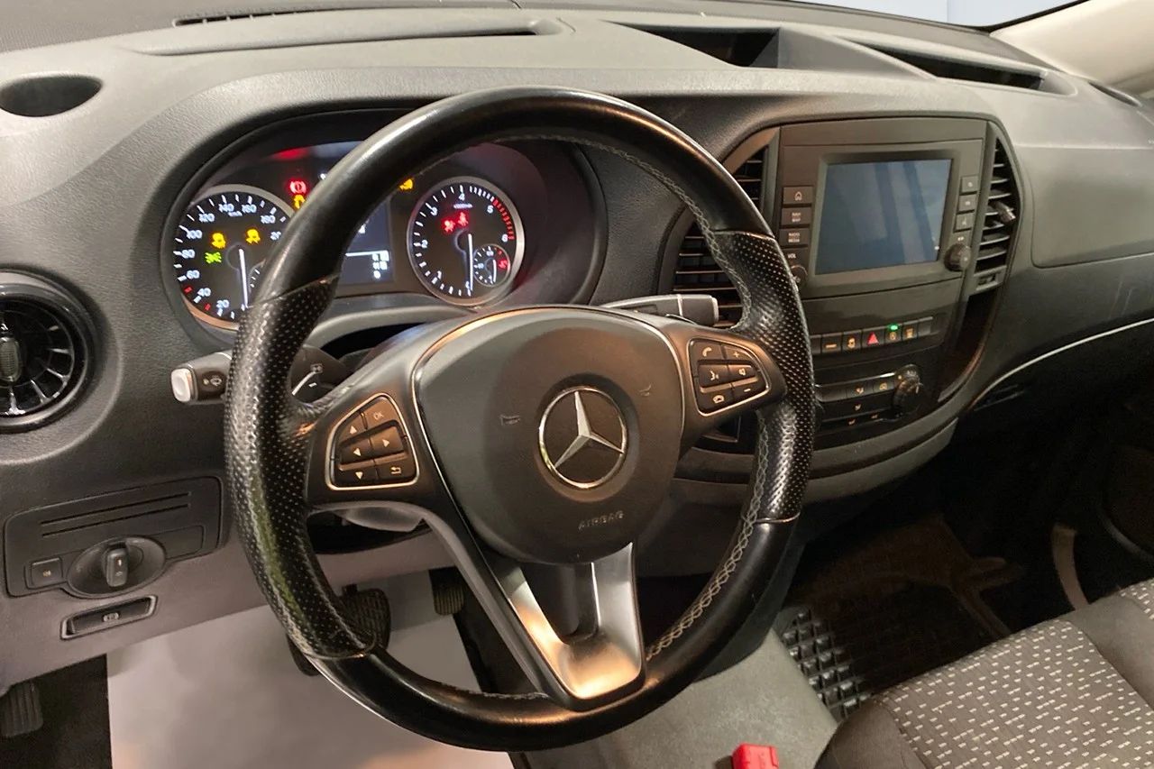 Mercedes-Benz Vito 116 CDI 3.0t L2 Aut 3sits Drag Kamera Värmare 163hk – bild 9 av 10