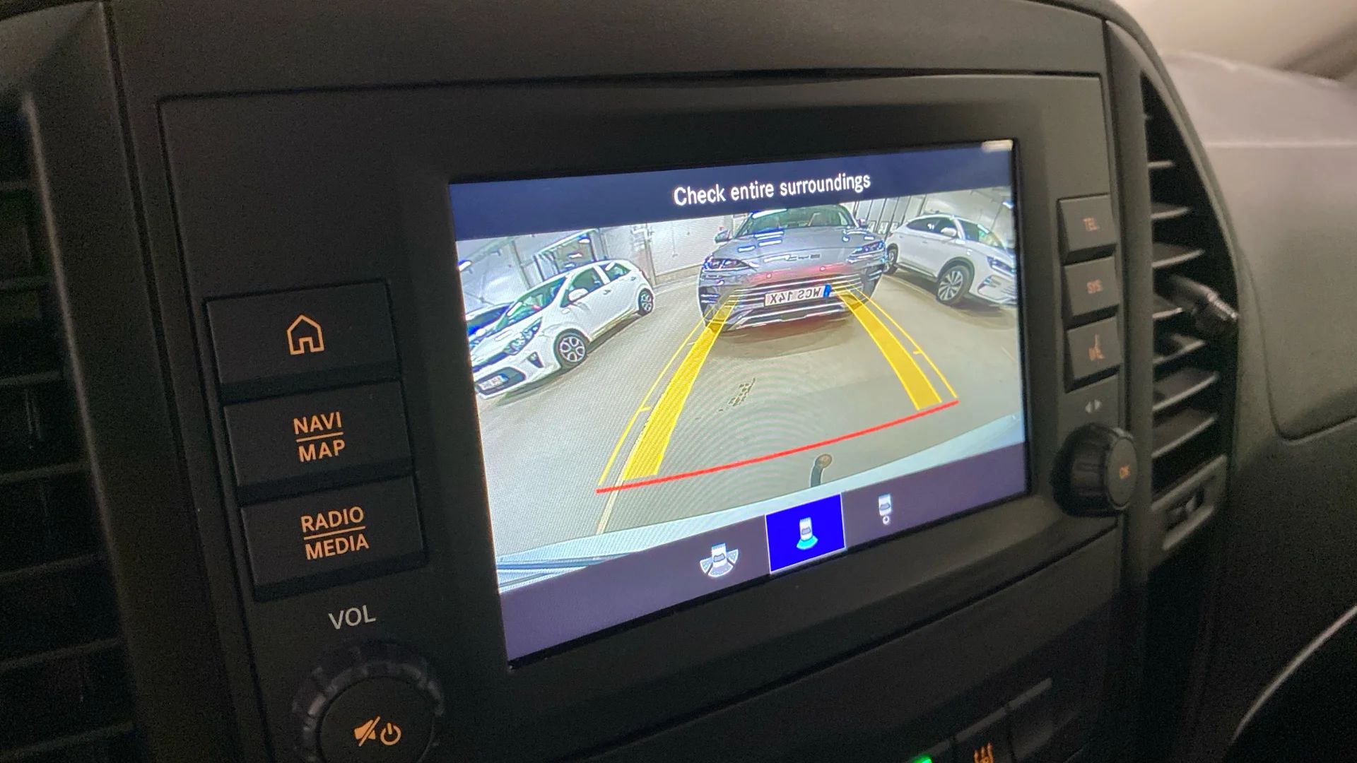 Mercedes-Benz Vito 116 CDI 3.0t L2 Aut 3sits Drag Kamera Värmare 163hk – bild 10 av 10